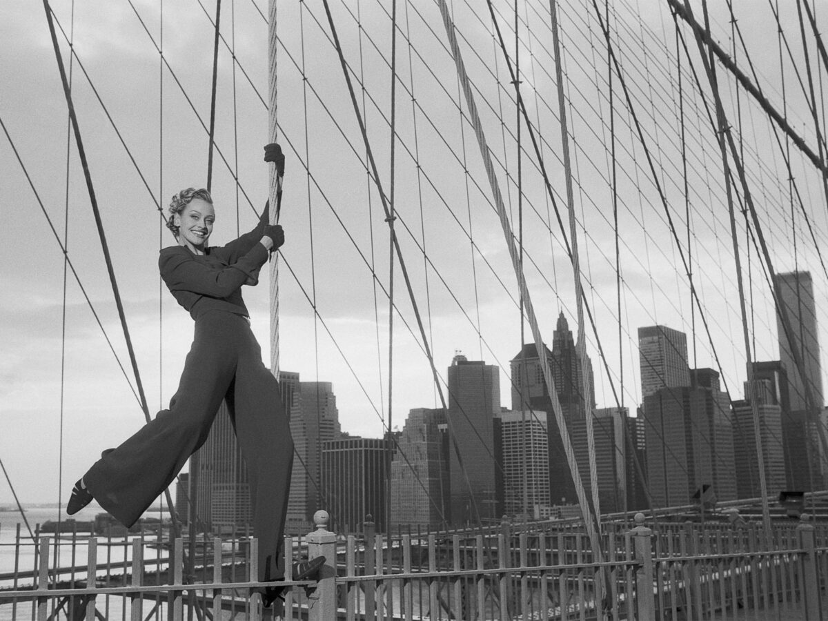 Nelly_Armani_III_(New_York)_1998_Fine_Art_Giclée_Print.(20)