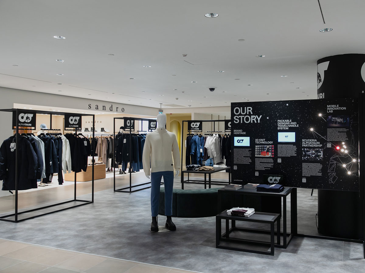 Il pop-up AlphaTauri in Rinascente