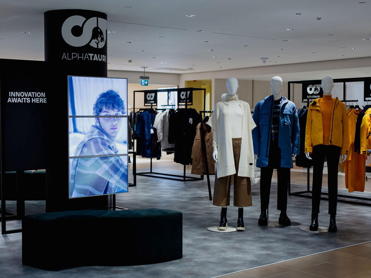 Il pop-up AlphaTauri in Rinascente