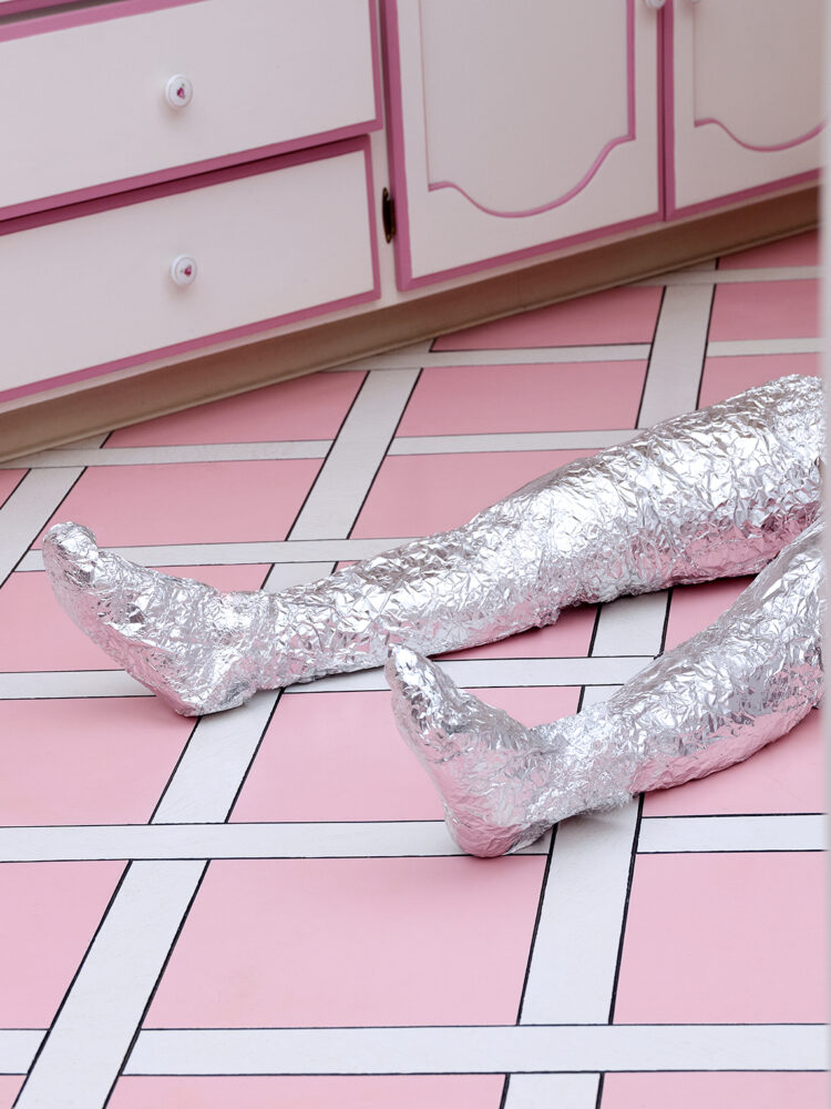 Juno Calypso Die Now, Pay Later, 2018 Courtesy of the artist and TJ Boulting