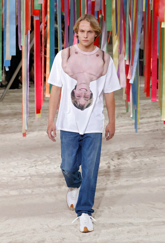 Loewe : Runway - Paris Fashion Week - Menswear F/W 2022-2023 Loewe fw 2022/23