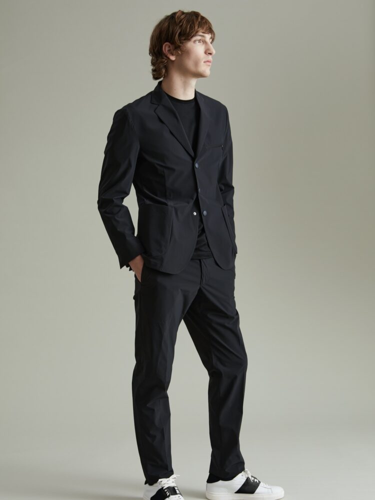 Giacca_TMB_Giacca tecnica TMB realizzata con tessuti riciclati