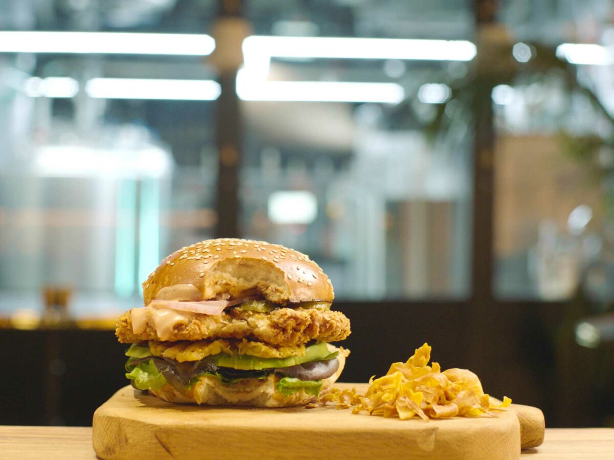 SuperMeat's-chicken-burger-Chicken-Kitchen SuperMeat's-chicken-burger-Chicken-Kitchen