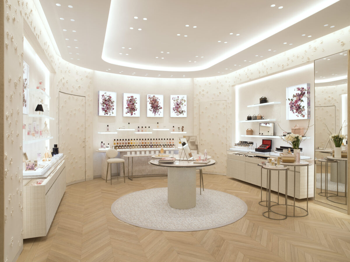 DIOR 30 MONTAIGNE BOUTIQUE © Kristen Pelou 3