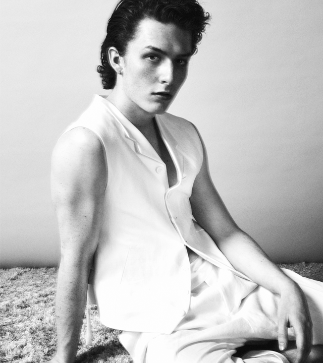 Harry Kirton - Iconmagazine
