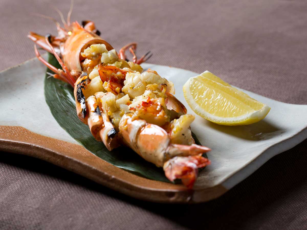 jumbo-tiger-prawn-with-yuzu-pepper---ebi-no-sumibiyaki-koshou-fuumi jumbo-tiger-prawn-with-yuzu-pepper---ebi-no-sumibiyaki-koshou-fuumi