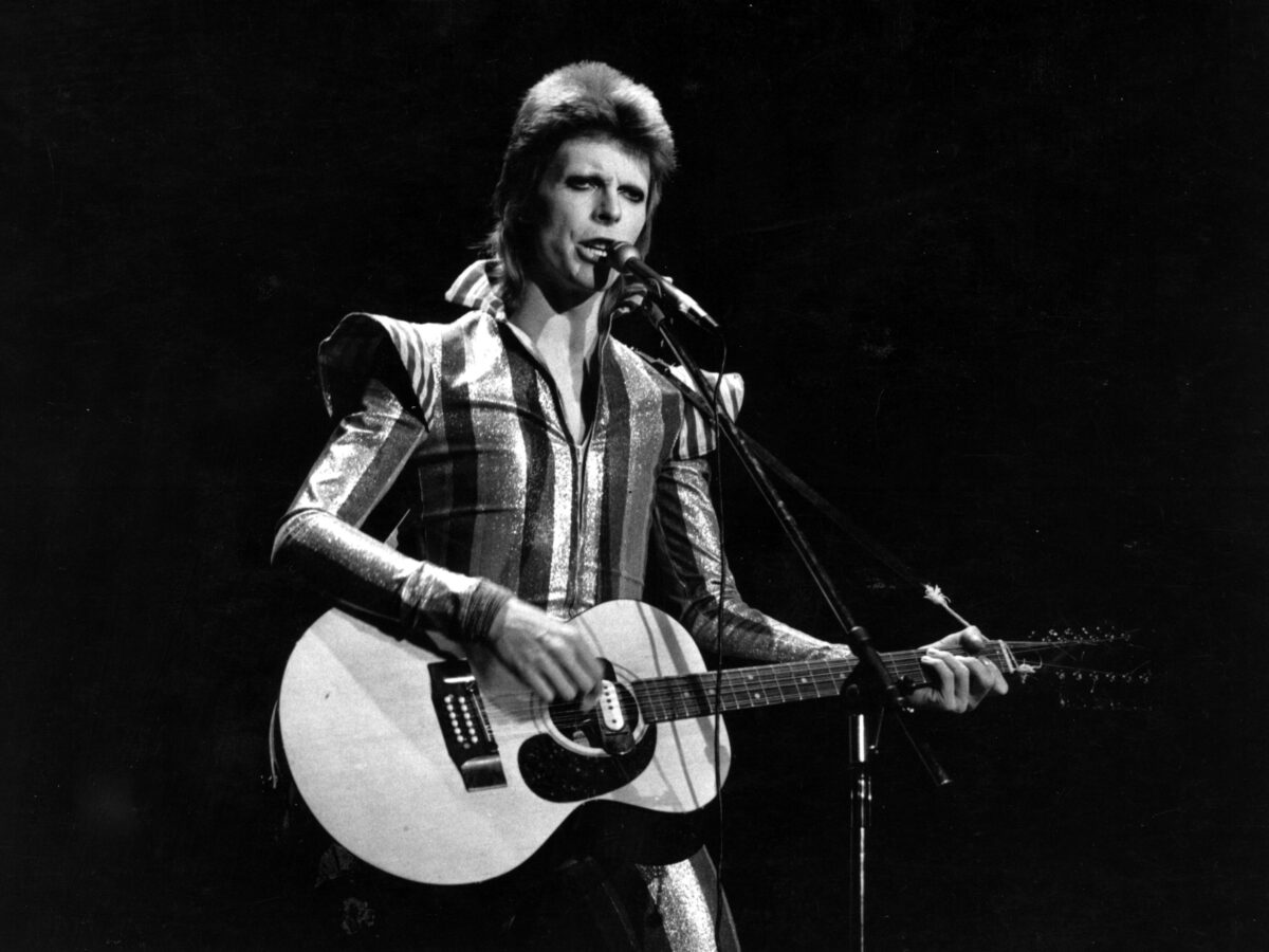 Ziggy Plays Guitar