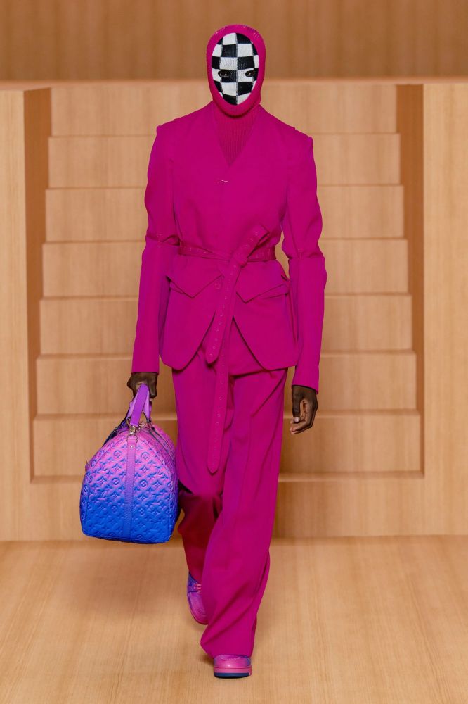 tendenza-completi-da-uomo-moda-uomo-primavera-estate-2022-foto-look-sfilate-icon-magazine0