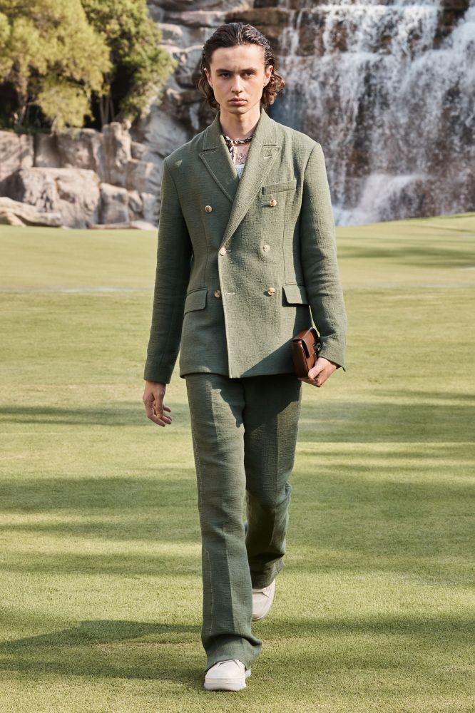 tendenza-completi-da-uomo-moda-uomo-primavera-estate-2022-foto-look-sfilate-icon-magazine10