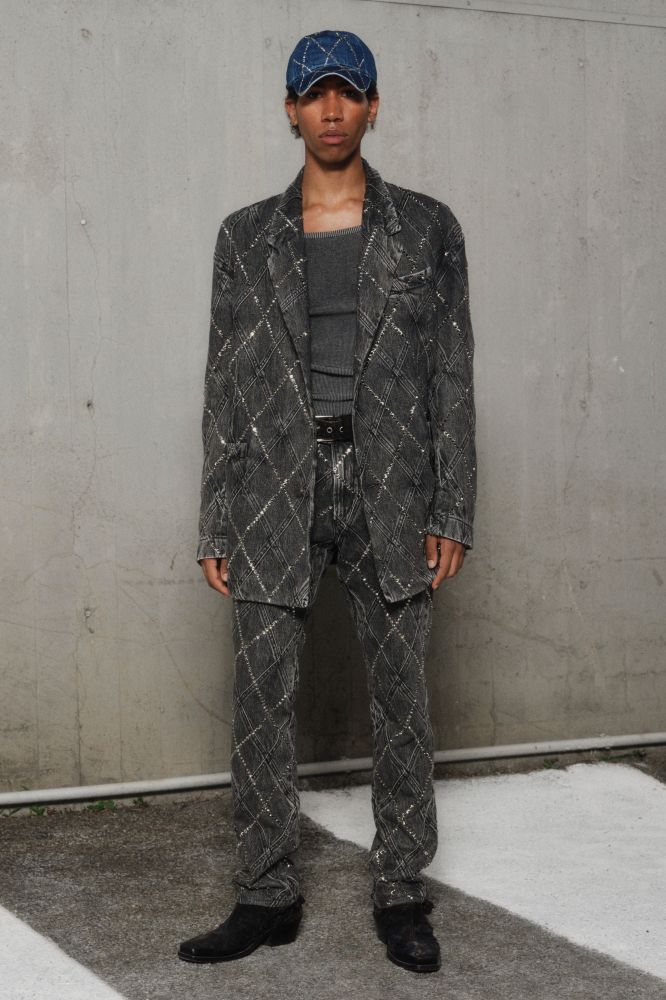tendenza-completi-da-uomo-moda-uomo-primavera-estate-2022-foto-look-sfilate-icon-magazine13