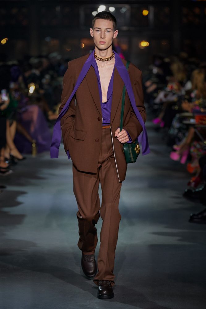 tendenza-completi-da-uomo-moda-uomo-primavera-estate-2022-foto-look-sfilate-icon-magazine3