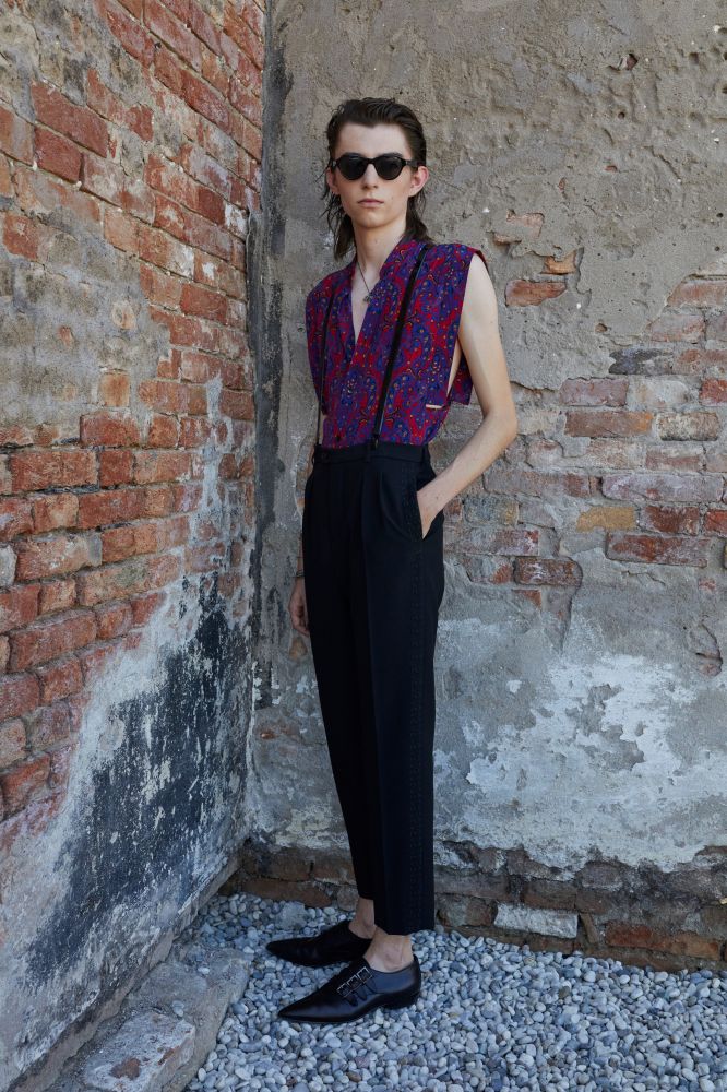 tendenza-fantasie-stampe-moda-uomo-primavera-estate-2022-foto-look-sfilate-icon-magazine10