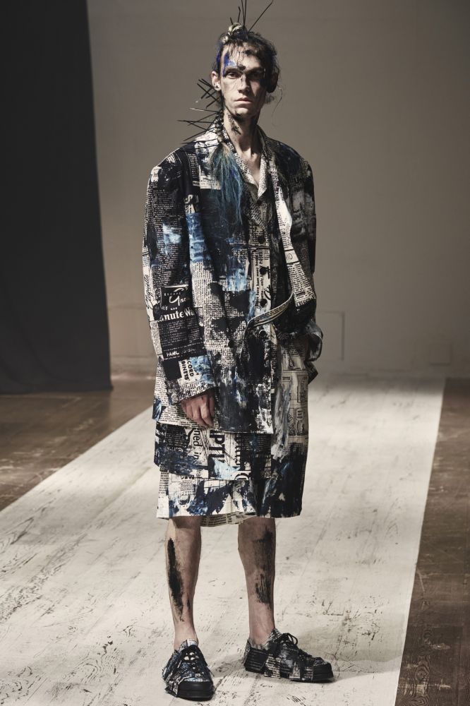 tendenza-fantasie-stampe-moda-uomo-primavera-estate-2022-foto-look-sfilate-icon-magazine16