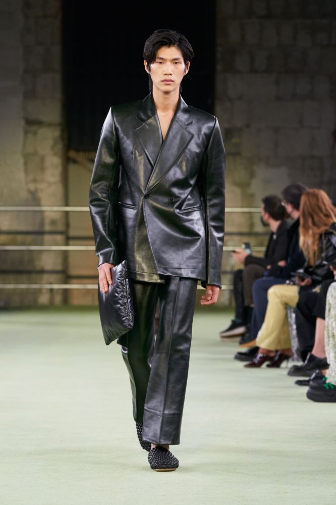 Bottega Veneta la collezione moda uomo Autunno Inverno 2022-23