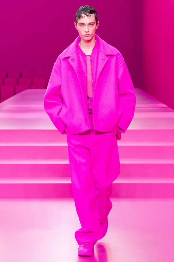 Valentino la collezione moda uomo Autunno Inverno 2022-23