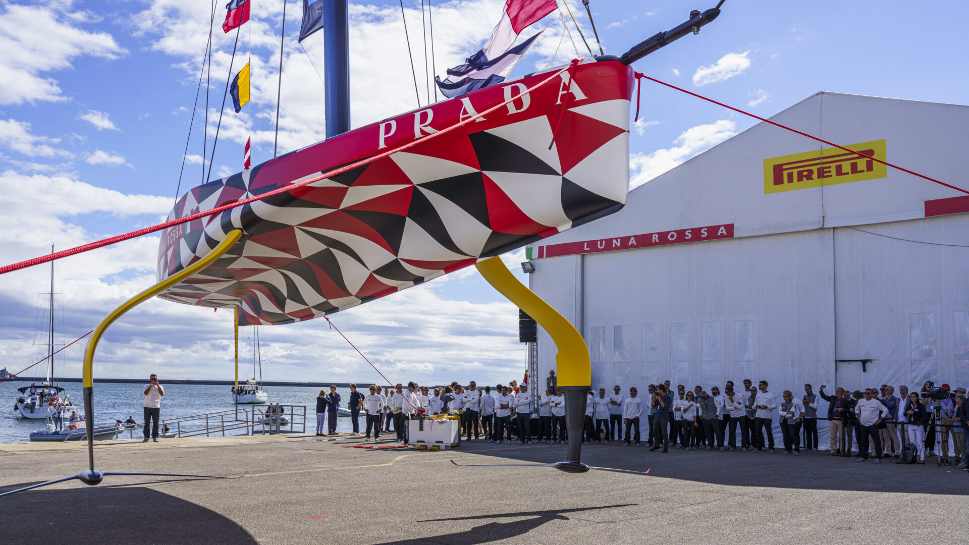 Modèle 3D Luna Rossa Barcelone 2024 - Réplique Détaillée Du Voilier De Course, Neuf