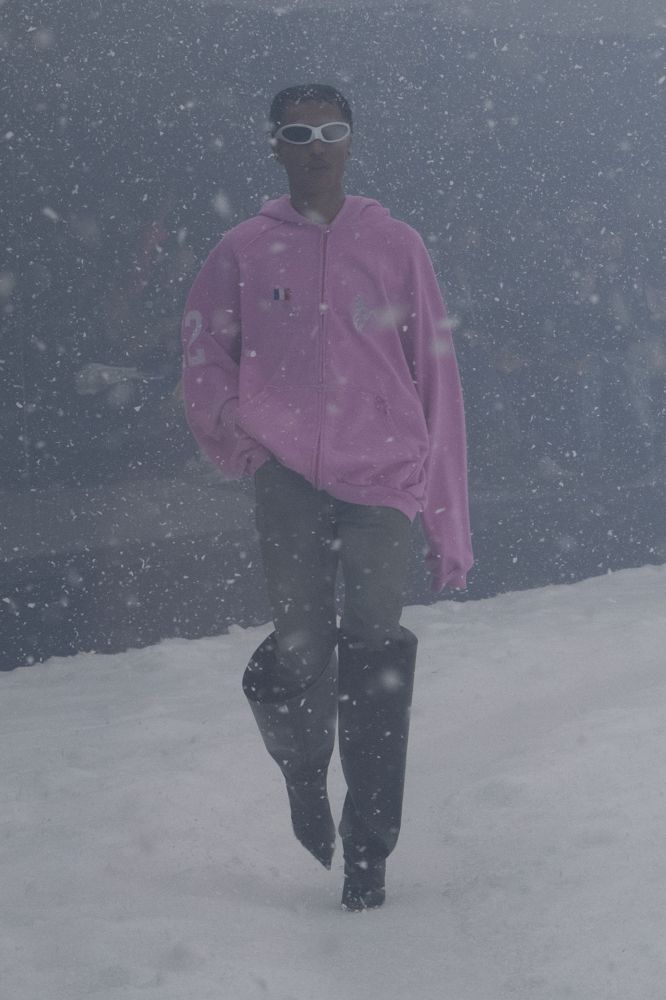 Balenciaga la sfilata autunno inverno 2022