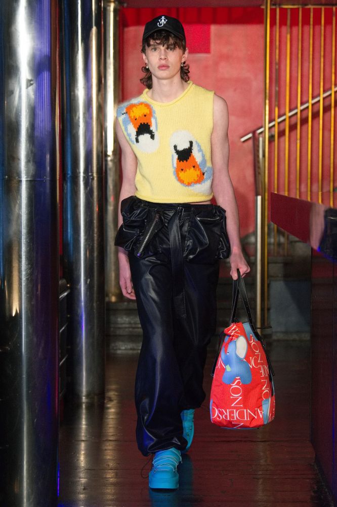 JW Anderson la sfilata moda uomo autunno inverno 2022