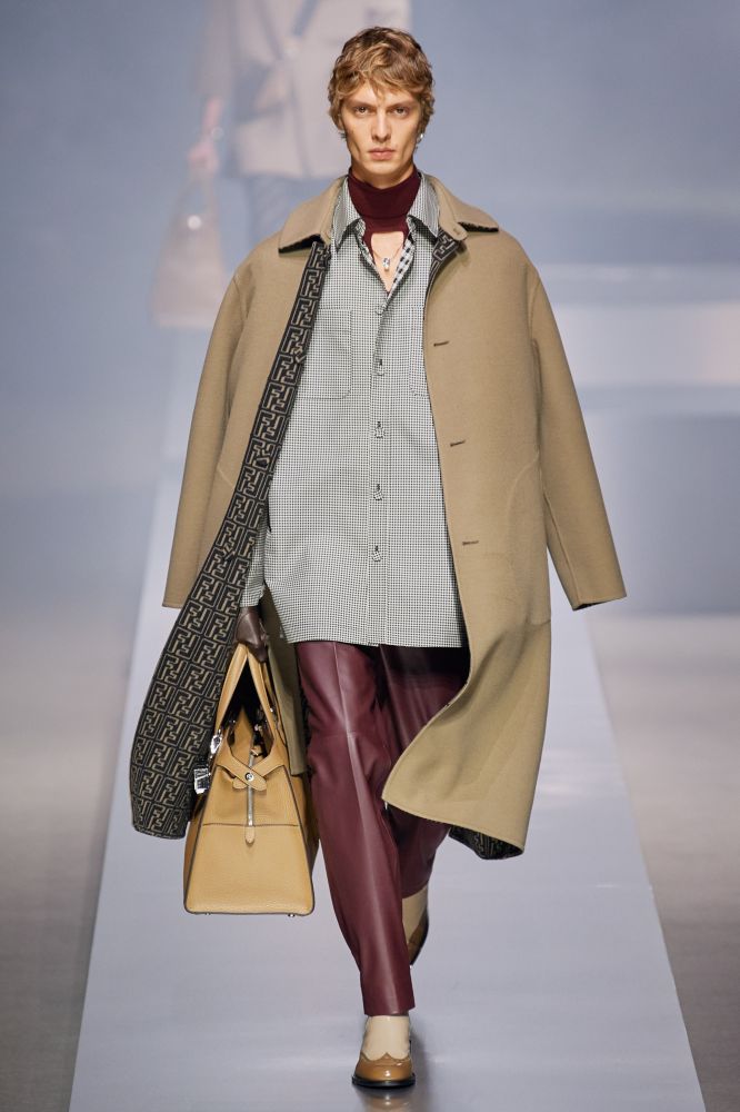 Fendi la sfilata moda uomo autunno inverno 2022