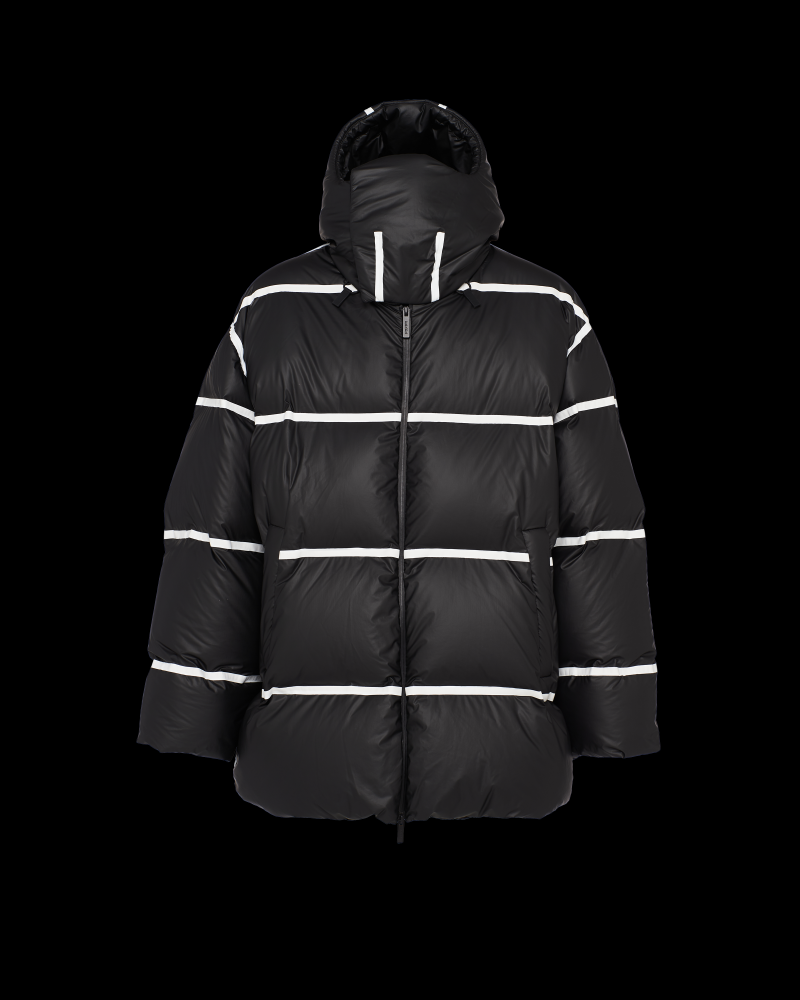 Prada Luna Rossa la collezione autunno inverno 2022-23