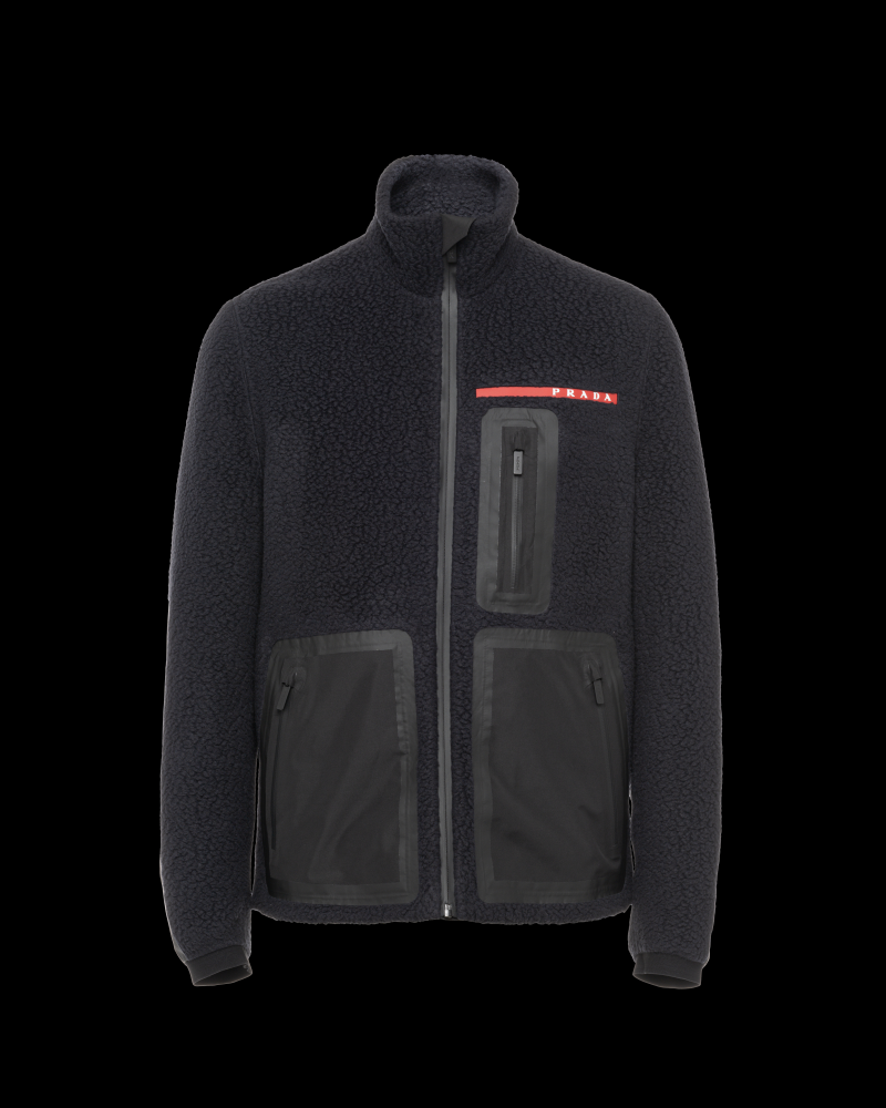 Prada Luna Rossa la collezione autunno inverno 2022-23