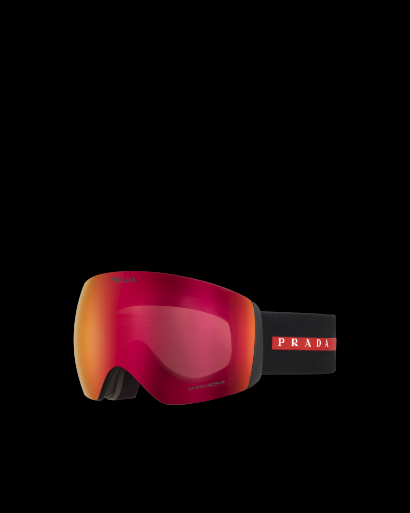 Prada Luna Rossa la collezione autunno inverno 2022-23