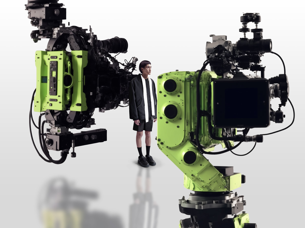 Maison Valentino Essentials