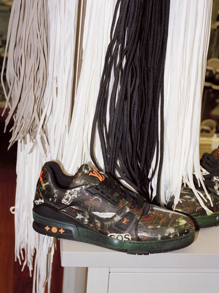 Louis Vuitton, le sneakers in edizione limitata con tre artisti