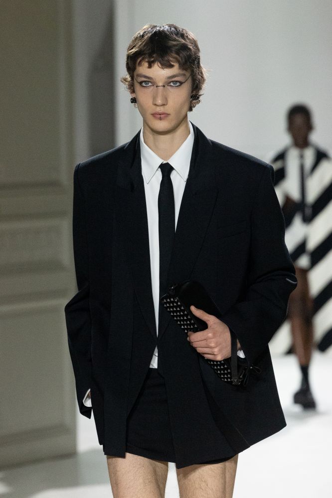 Un dettaglio della ValenTie alla sfilata 