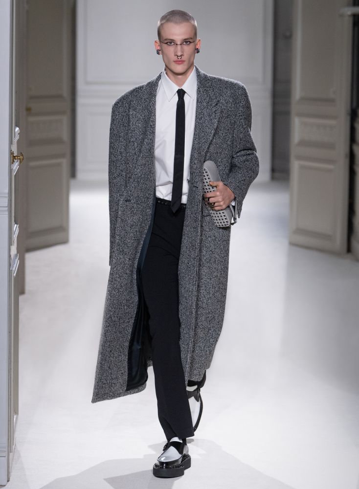 La sfilata co-ed "Valentino Black Tie" Fall Winter 2023-24