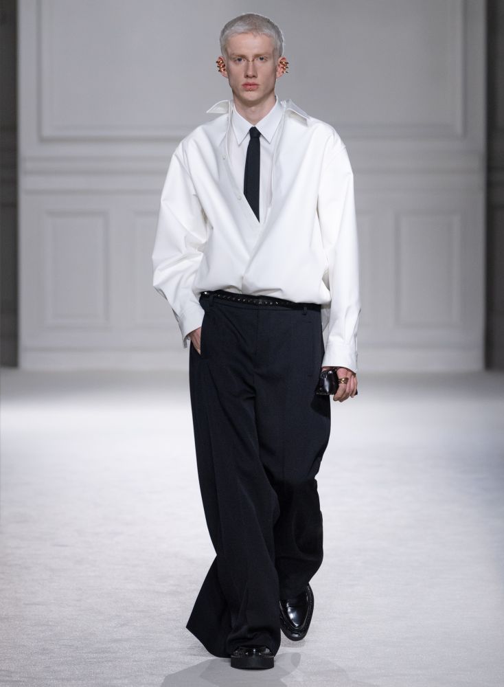 La sfilata co-ed "Valentino Black Tie" Fall Winter 2023-24