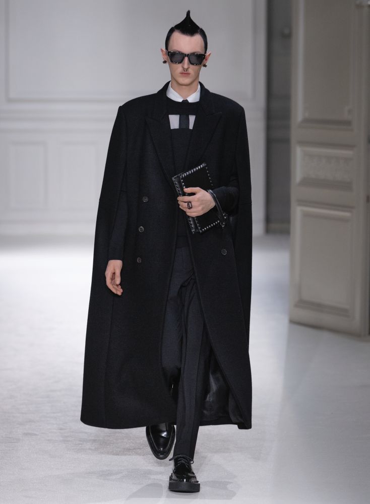 La sfilata co-ed "Valentino Black Tie" Fall Winter 2023-24