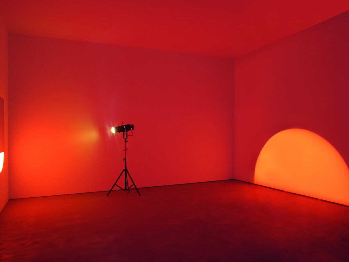 Olafur Eliasson Red window semicircle, 2008, Courtesy of the artist; neugerriemschneider, Berlin; Tanya Bonakdar Gallery, New York / Los Angeles, Installation view: Studio Olafur Eliasson, Berlin, 2008 Photo: Jens Ziehe © 2008 Olafur Eliasson