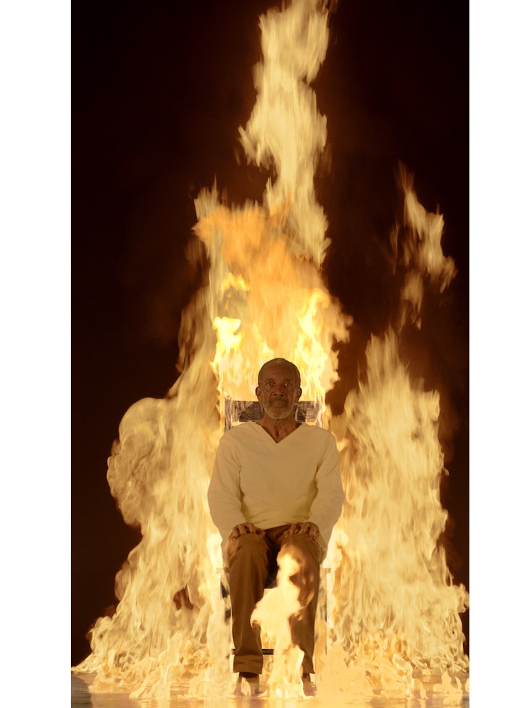 Bill ViolaFire Martyr, 2014 - Photo Kira Perov © Bill Viola Studio