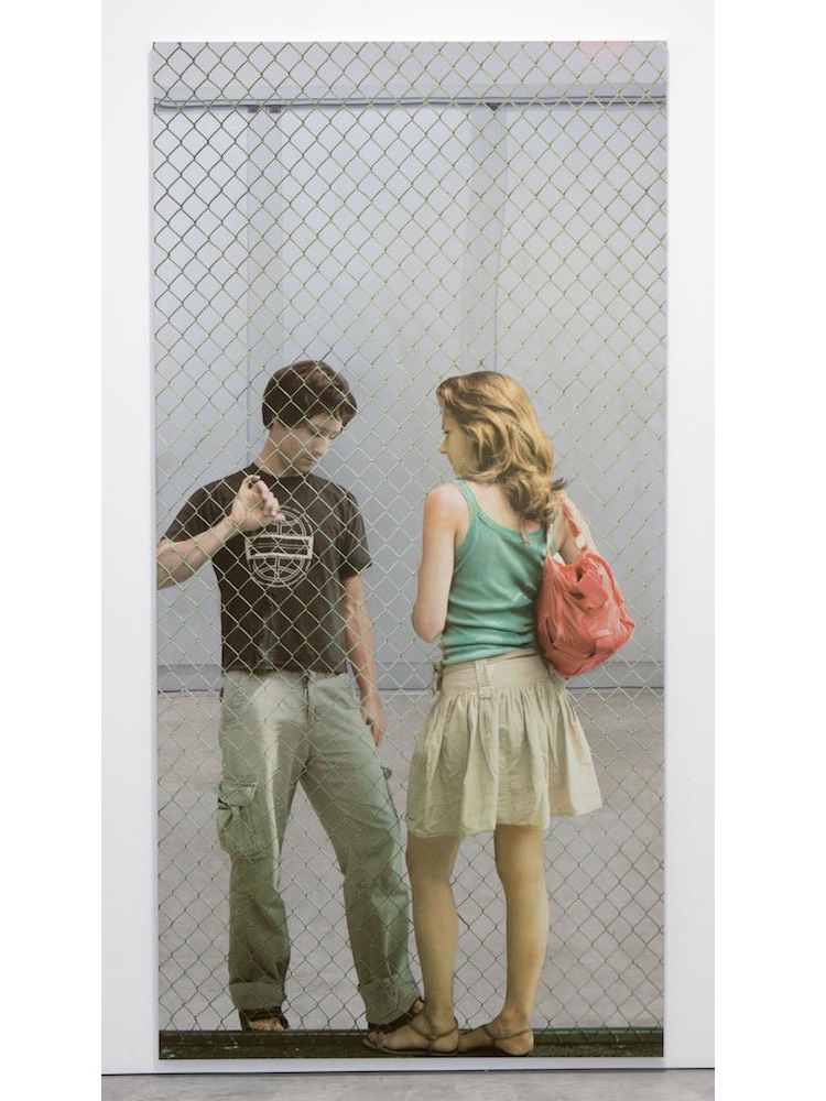 Attraverso la rete, Lui e Lei 2008 serigrafia su acciaio inox lucidato a specchio 250 x 125 Foto Courtesy Simon Lee Gallery Londra Palazzo Reale Sala delle Cariatidi