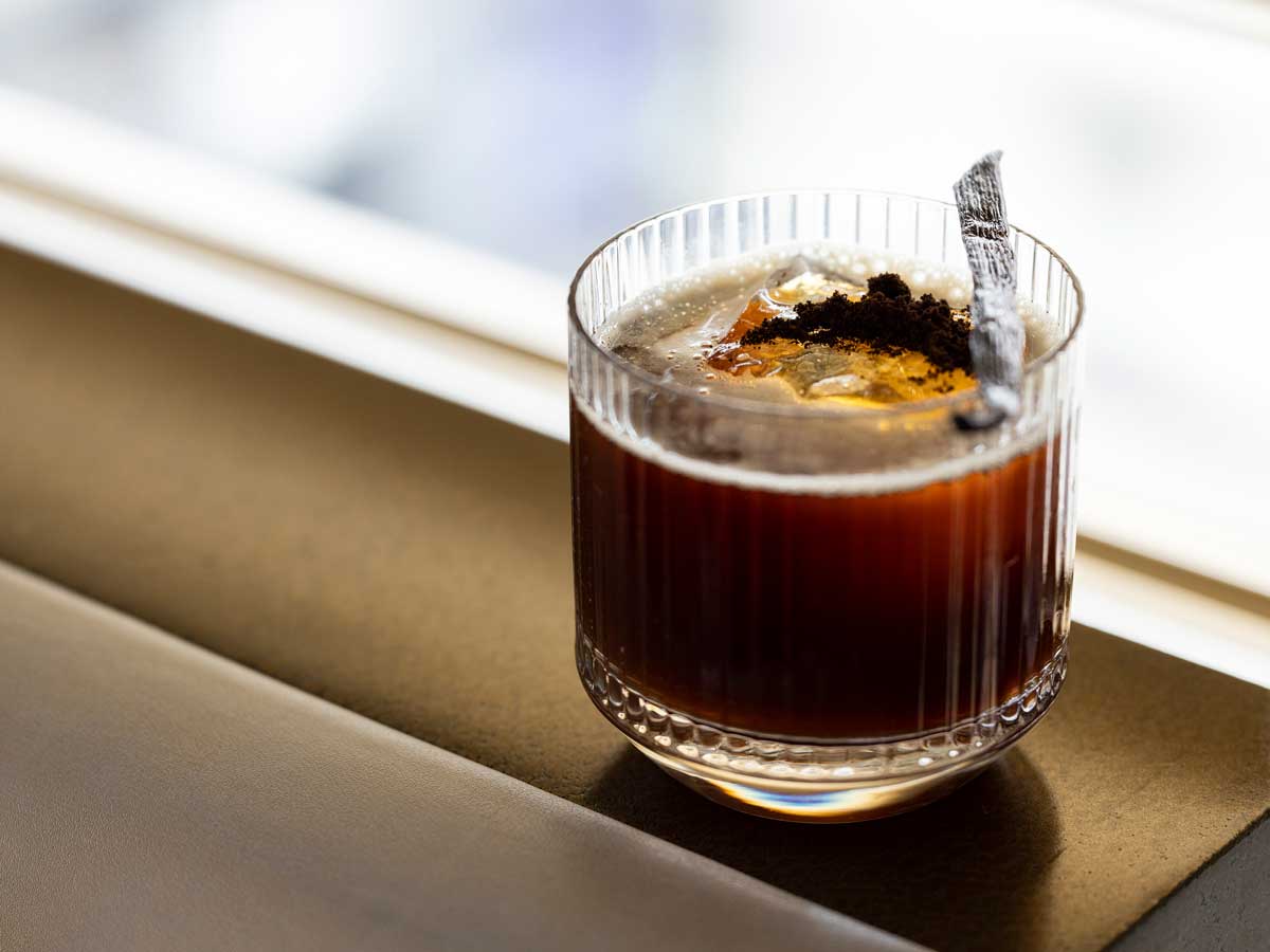 cocktail-palazzo-orsini-armani-bamboo-bar-fuorisalone-2023