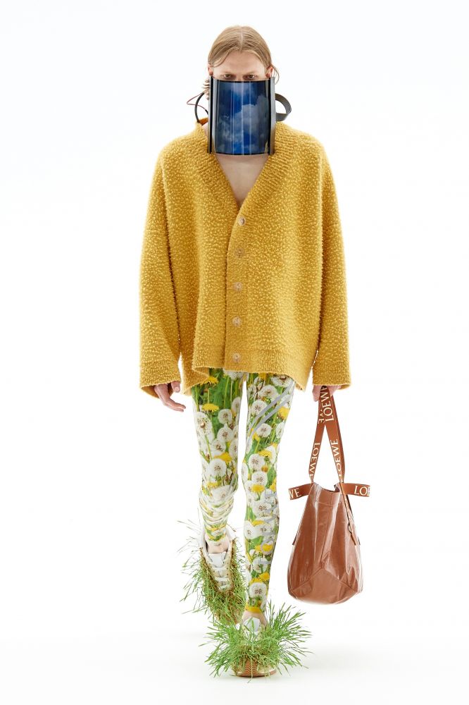 Loewe la collezione moda uomo Primavera Estate 2023