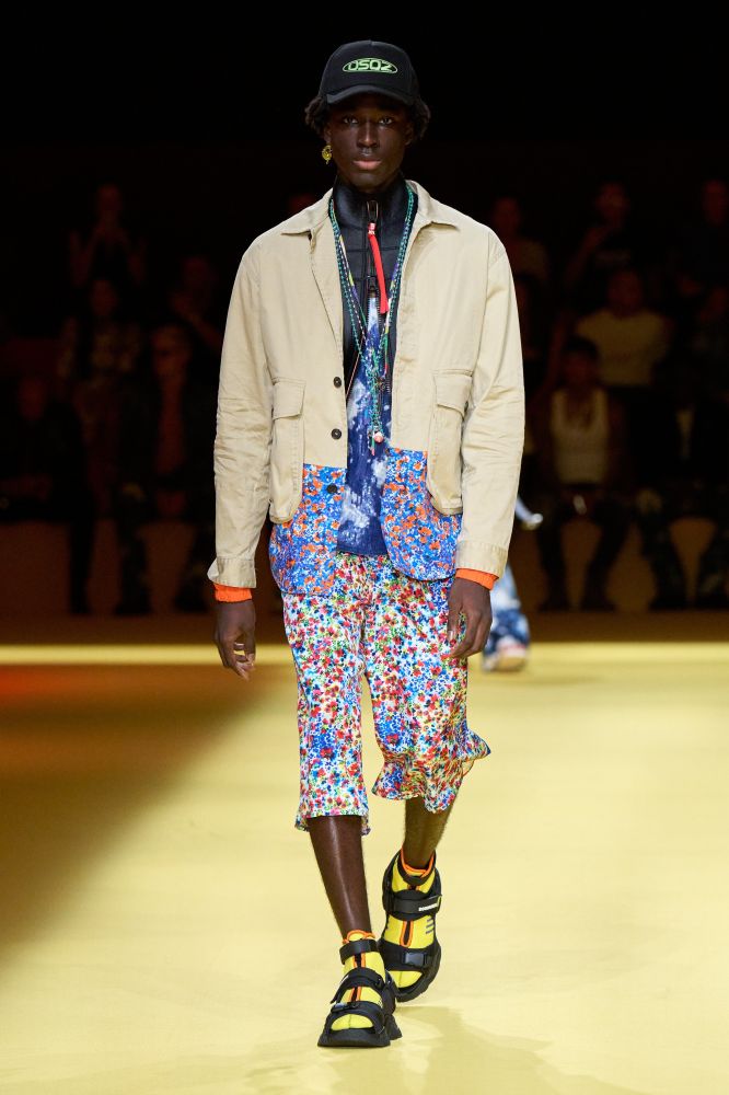 Dsquared2 la collezione moda uomo Primavera Estate 2023