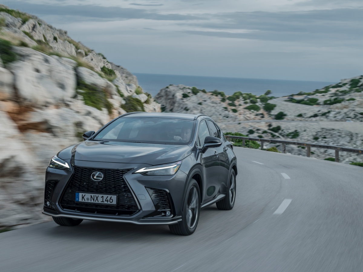 Lexus NX Plug-in