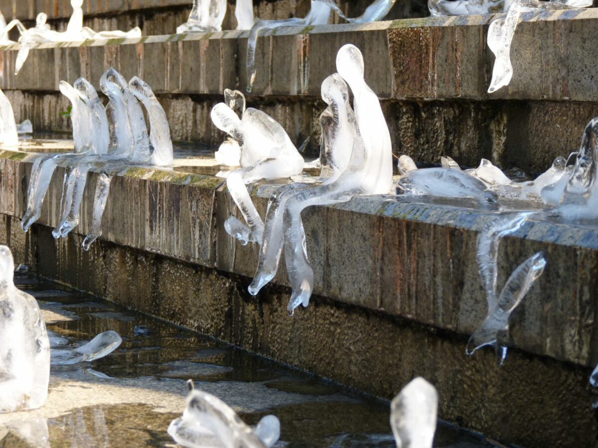 opere d’arte fatte di ghiaccio