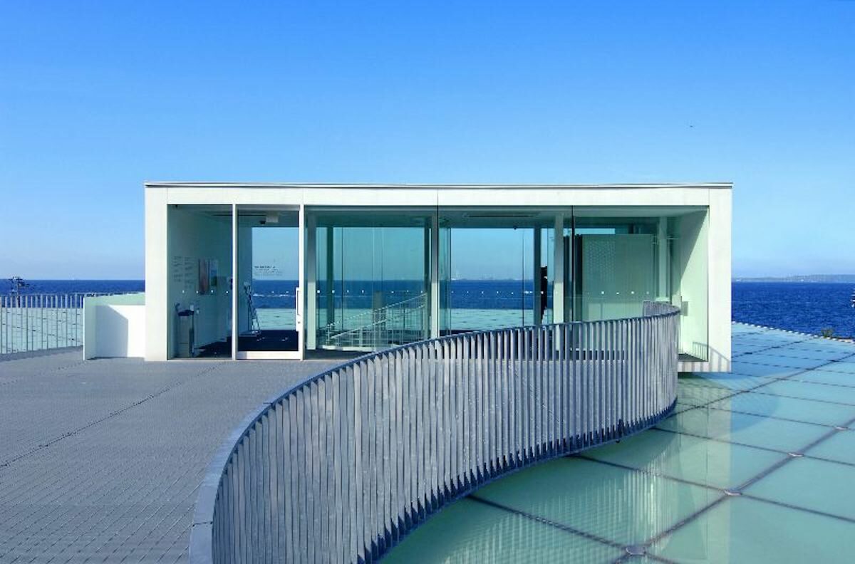 Musei d'arte in riva al mare