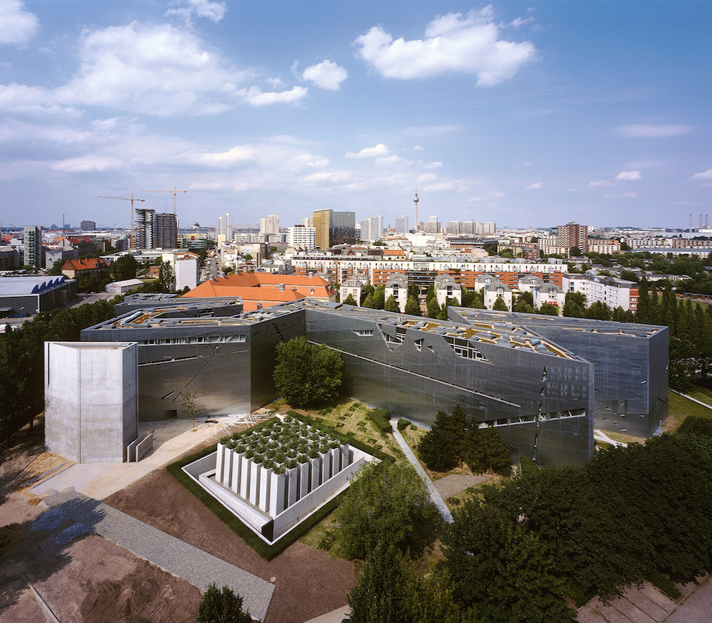 Daniel Libeskinds - Jewish Museum architettura spettacolari