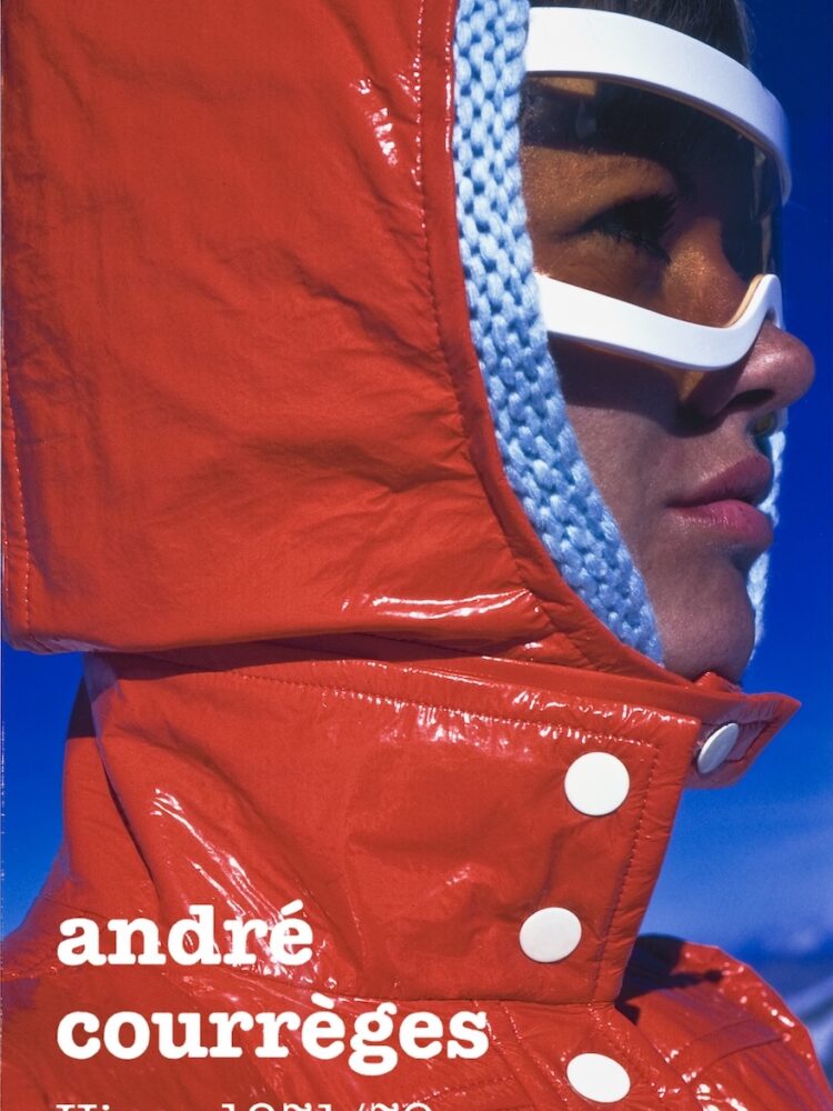 Pietro Knapp— Ulla Danielsen con una giacca di André Courrèges 1971- 1972 Saint- Moritz © Pietro Knapp