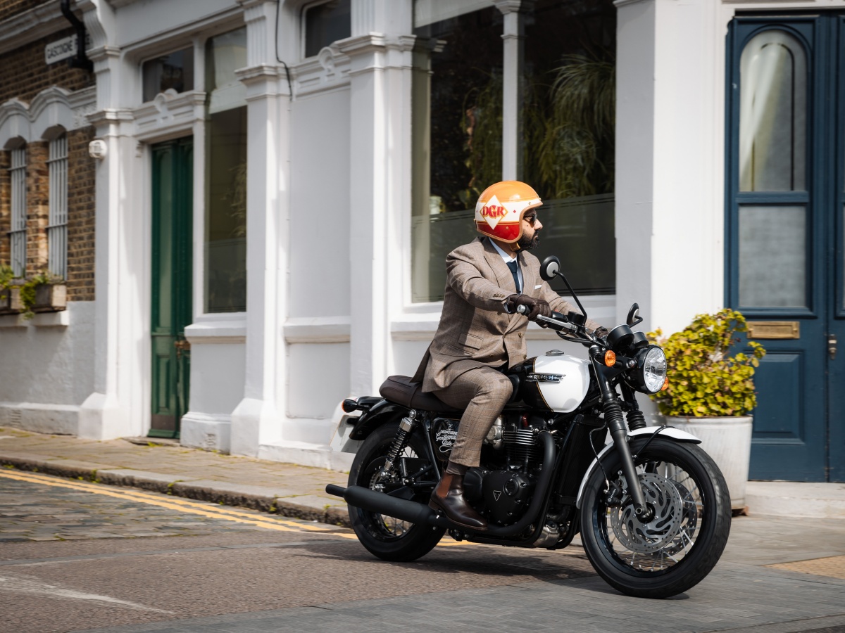 Triumph Bonneville T120 Black DGR Edition