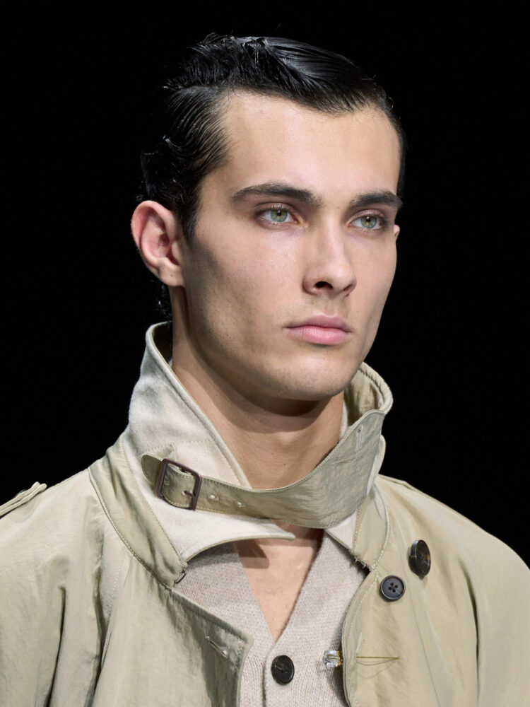 capelli dal finish lucido capelli dal finish lucido