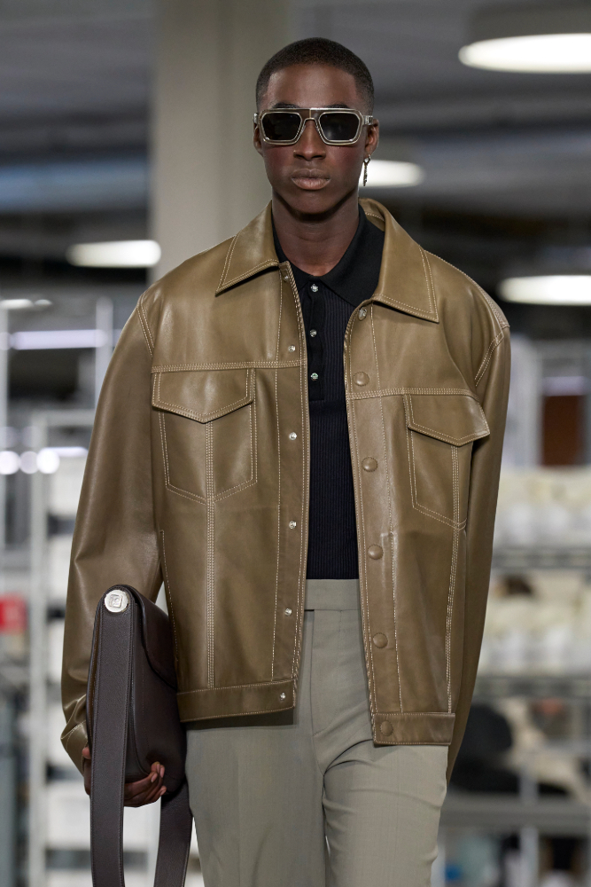 Outfit tendenza febbraio 2024 Outfit tendenza febbraio 2024