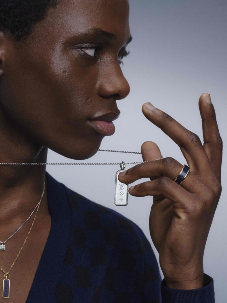 LES GASTONS VUITTON_WORN SHOT_PORTRAIT_RVB (2)