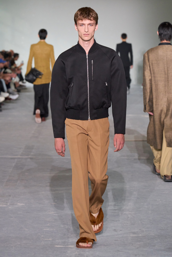 Outfit tendenza febbraio 2024 Outfit tendenza febbraio 2024