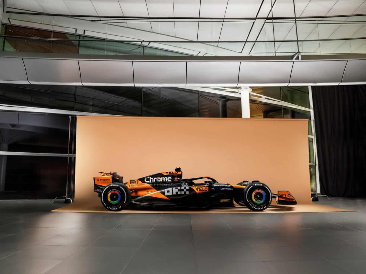 McLaren MCL38