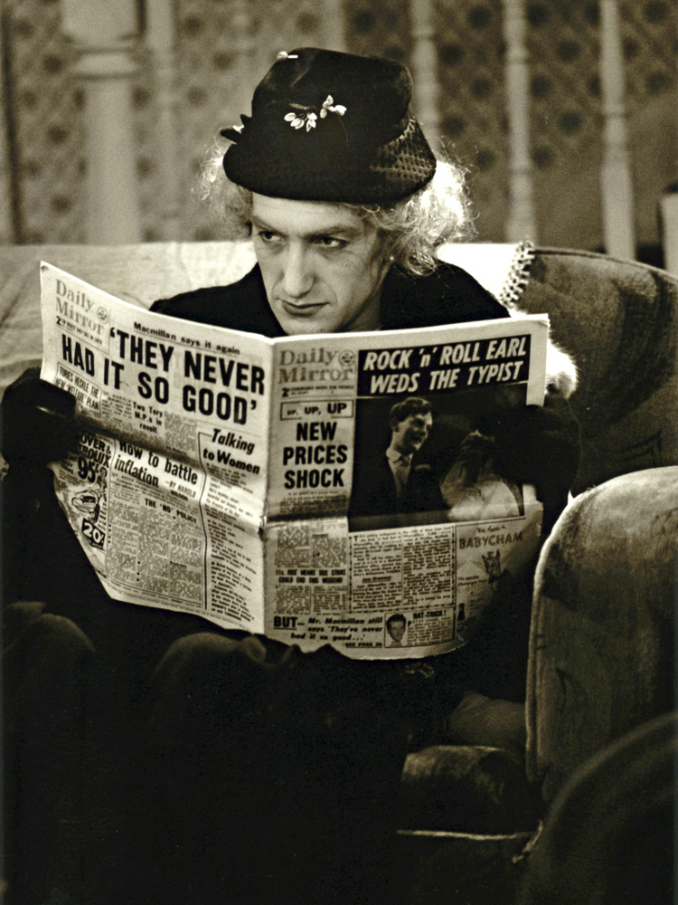 Queen Unseeen | Peter Hince